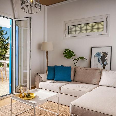 Breeze One Bedroom Apartment By Blupine Atena Exterior foto