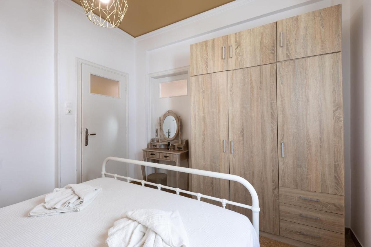 Breeze One Bedroom Apartment By Blupine Atena Exterior foto